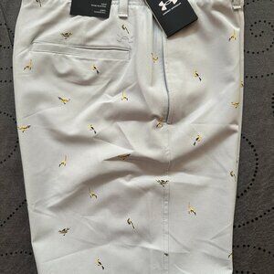 UNDER ARMOUR GOLF DRESS L. GRAY PRINT SHORTS SIZE 38 36 34 OR 32 MEN NWT $70.00